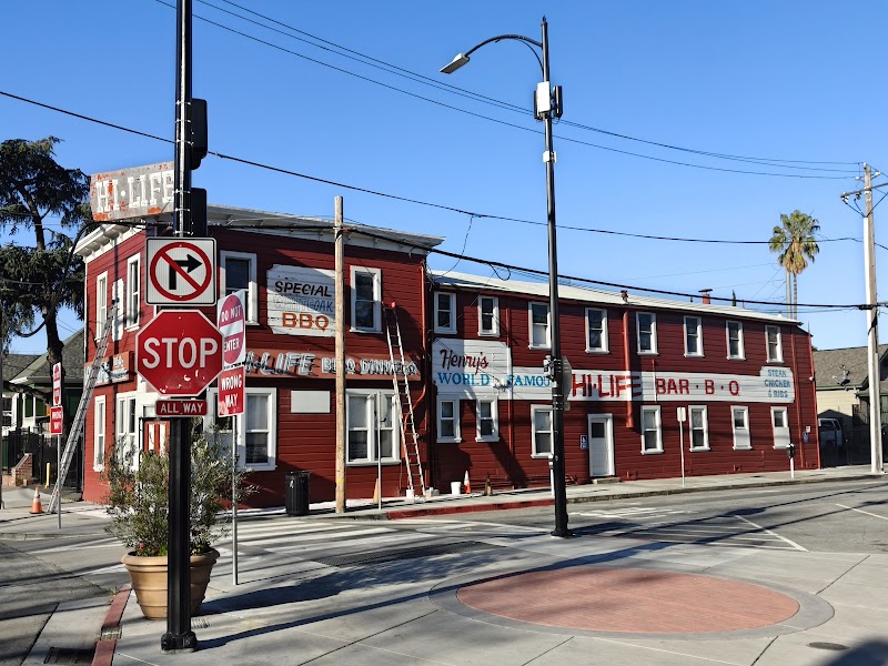 Henry's World Famous Hi-Life — food and interior