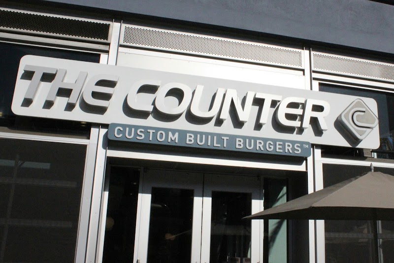 The Counter — food and interior