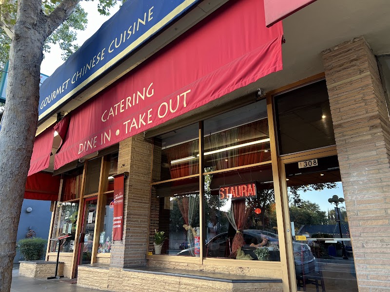 Taiwan Restaurant — food and interior