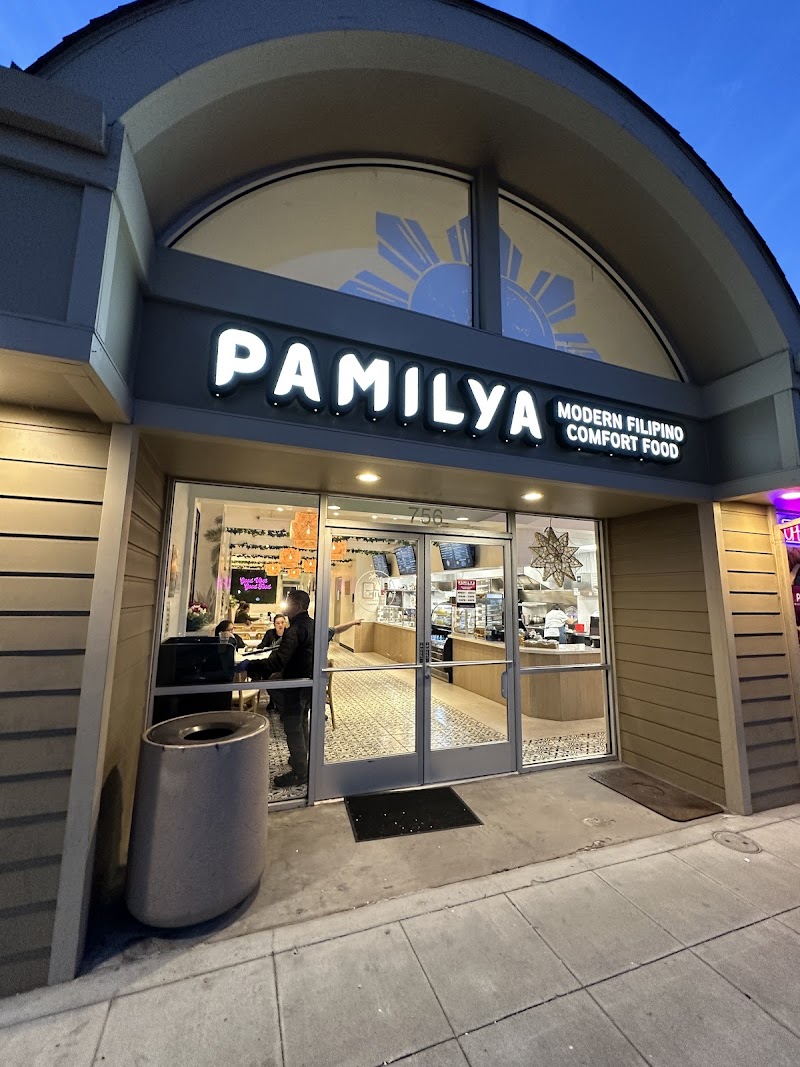 Pamilya — food and interior