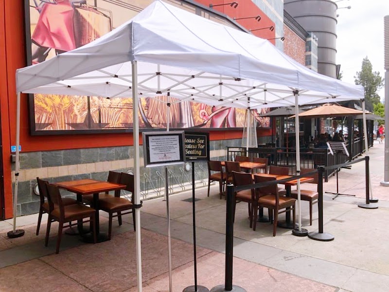 Sanraku — food and interior