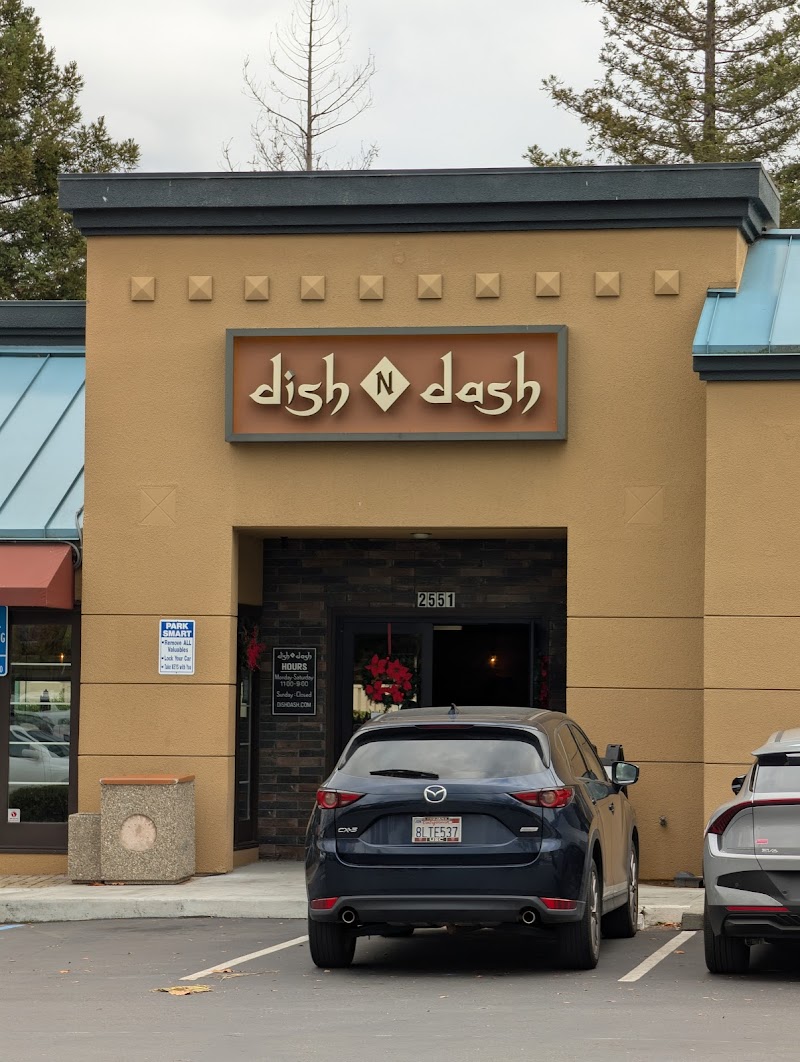Dish N Dash — food and interior