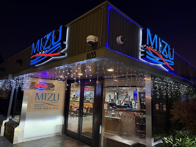 Mizu Sushi Bar & Grill — food and interior