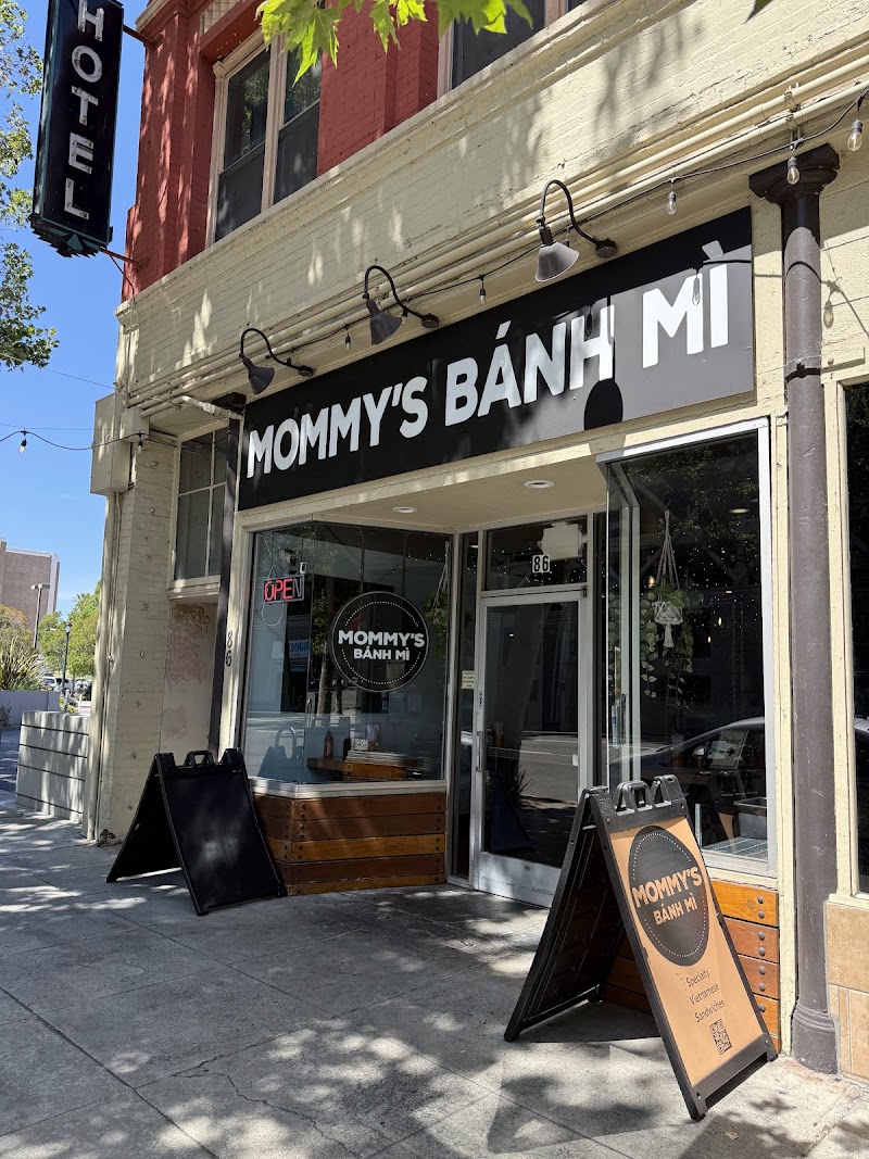 Mommy's Banh Mi — food and interior