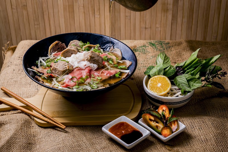 Pho Nhat Minh — restaurant